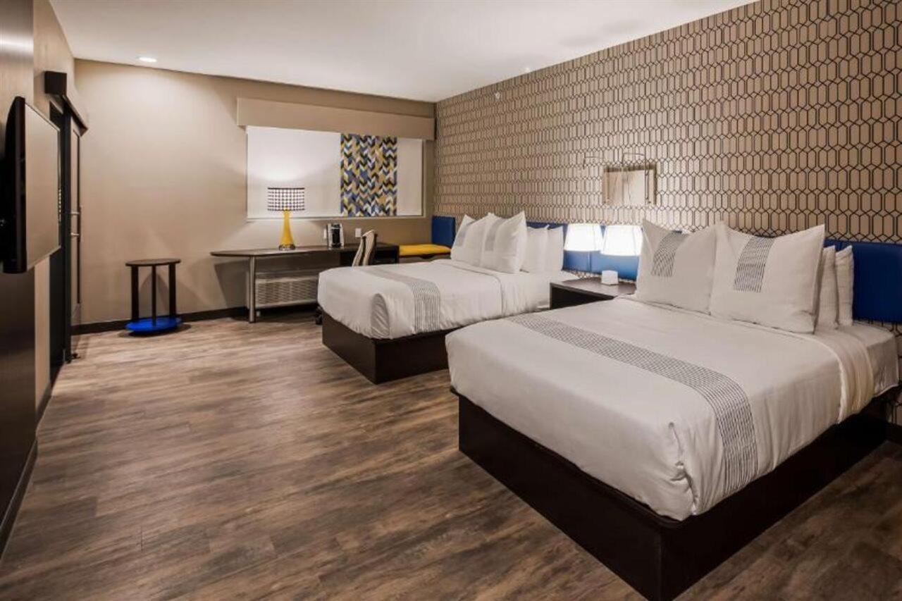 Glo Best Western Tulsa-Catoosa East Route 66 Exterior photo
